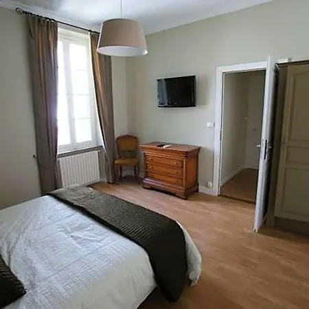 Carcassonne Guesthouse Nocleg ze śniadaniem 4*