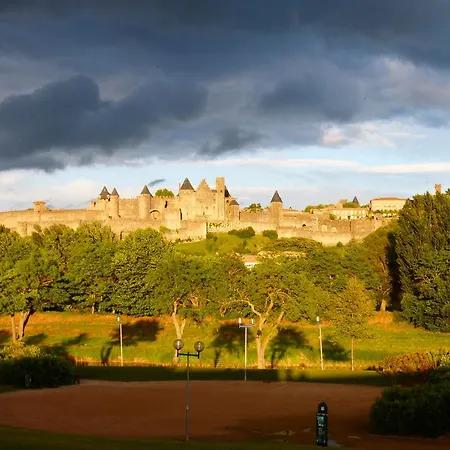 Carcassonne Guesthouse Готель типу 